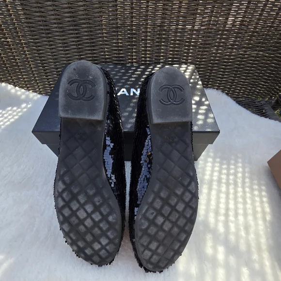 Chanel Black Sequin Loafers - Picture 4 of 5